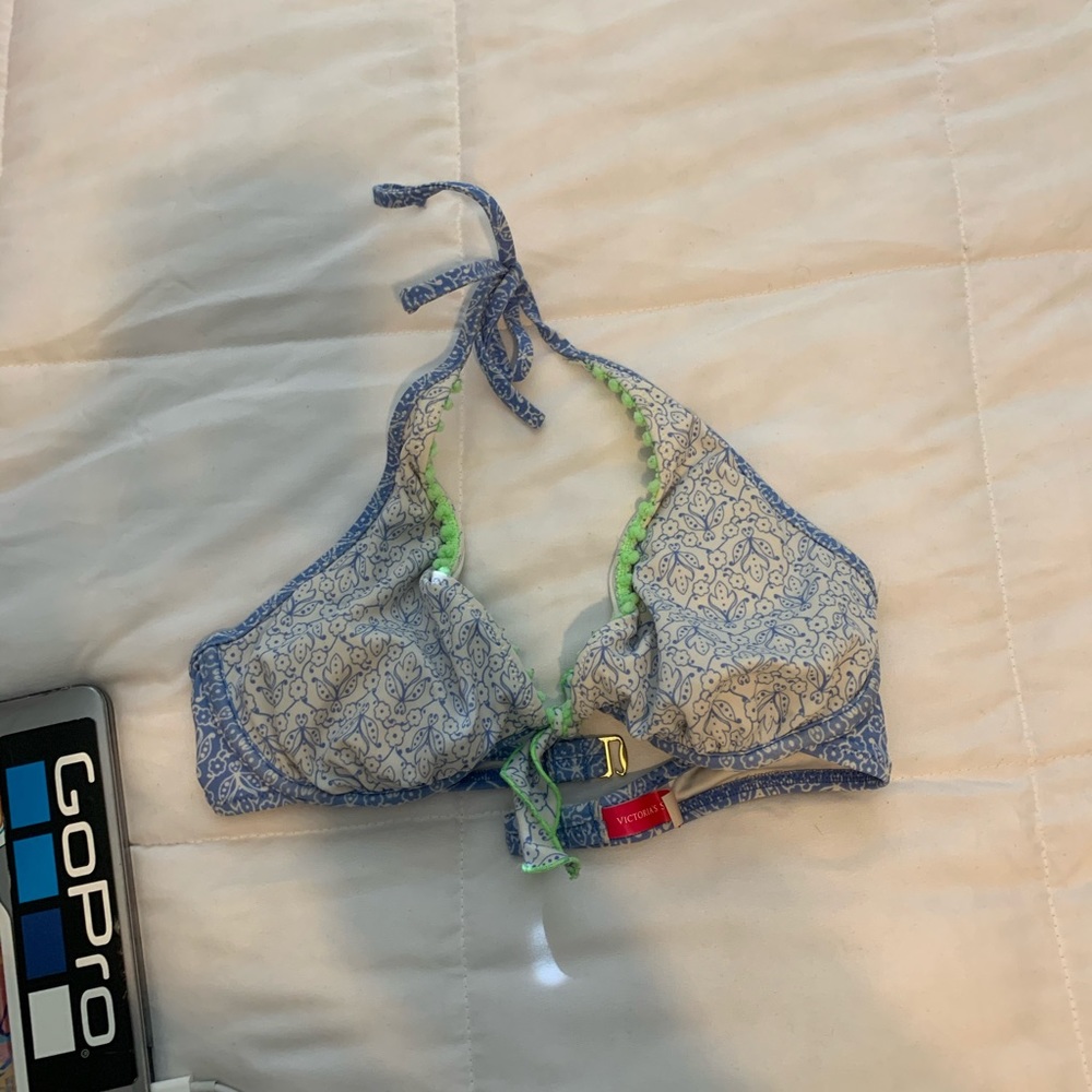 victoria’s secret swim suit top 34C